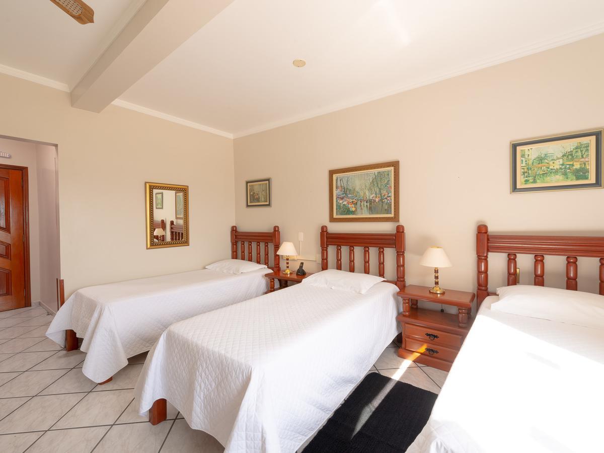 Hotel Guanumbis Ilhabela Buitenkant foto