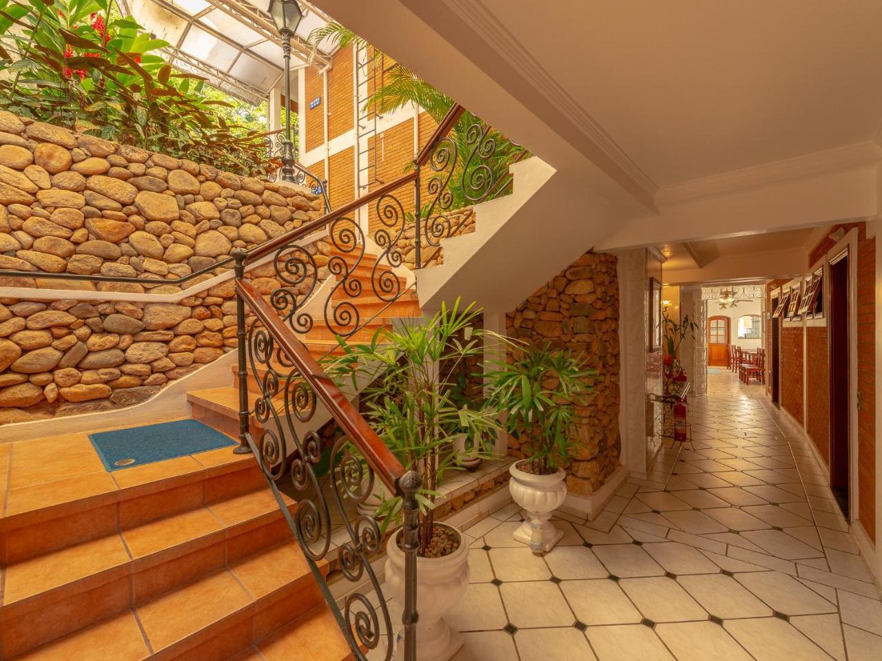 Hotel Guanumbis Ilhabela Buitenkant foto